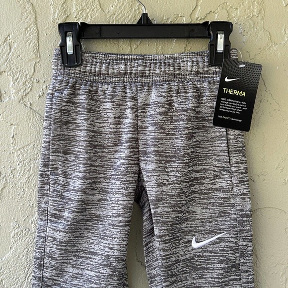 Nike Dri Fit Boys Size 4 / XS Gray Therma Fleece Track Sweatpants NEW - Picture 2 of 8